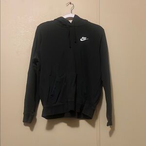 Nike Black Sweatshirt Classic Athletic Style